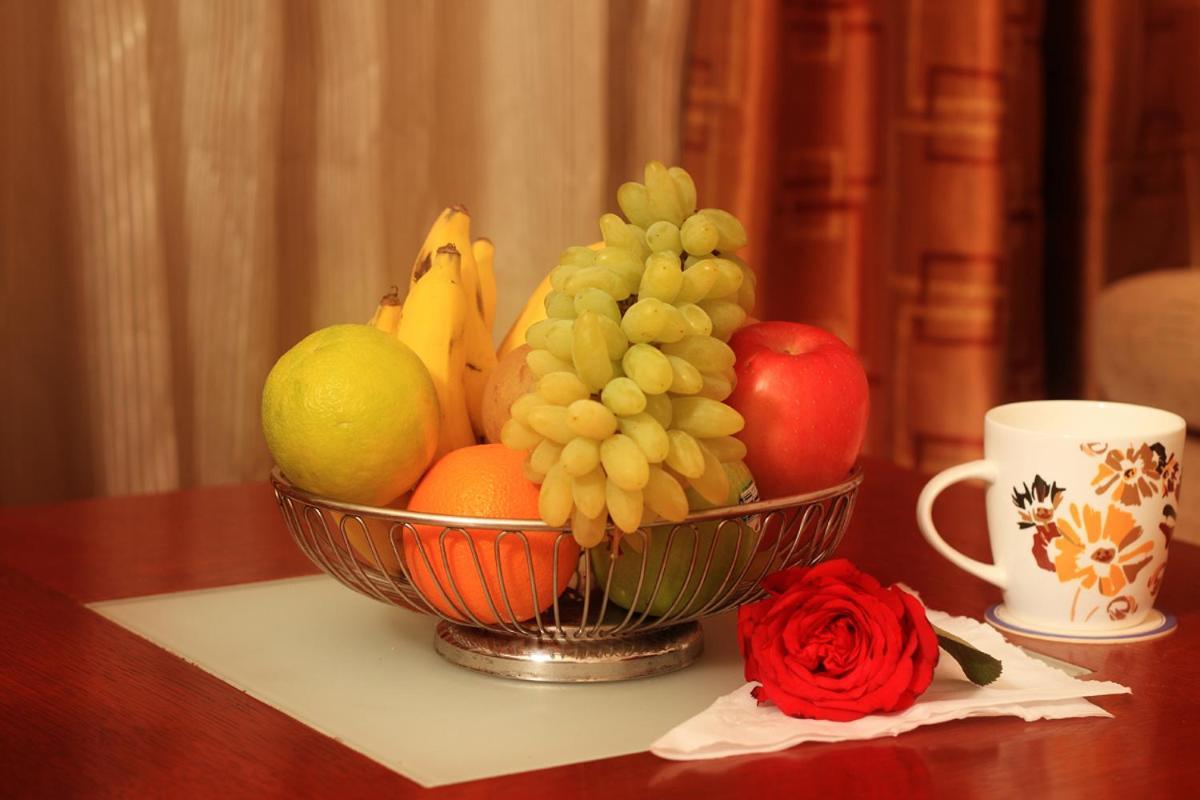 Parijatha Gateway Hotel Бангалор Екстериор снимка